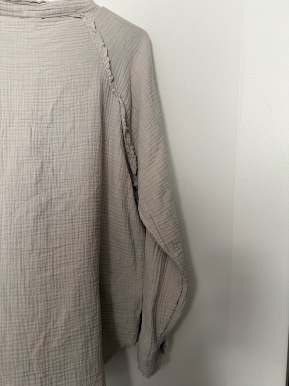 Zenana Gauze Button Down Shacket Top Small Neutral Raw Hem Boho Oversized - Picture 8 of 11